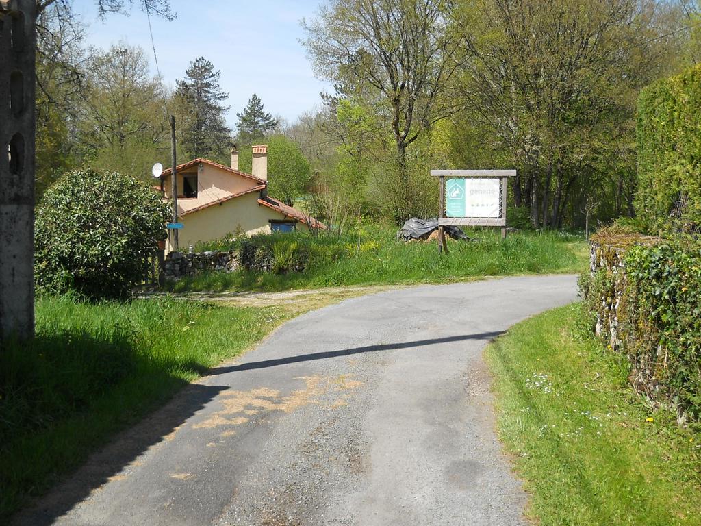 Le Domaine De La Genette Villa Paussac-et-Saint-Vivien Bagian luar foto