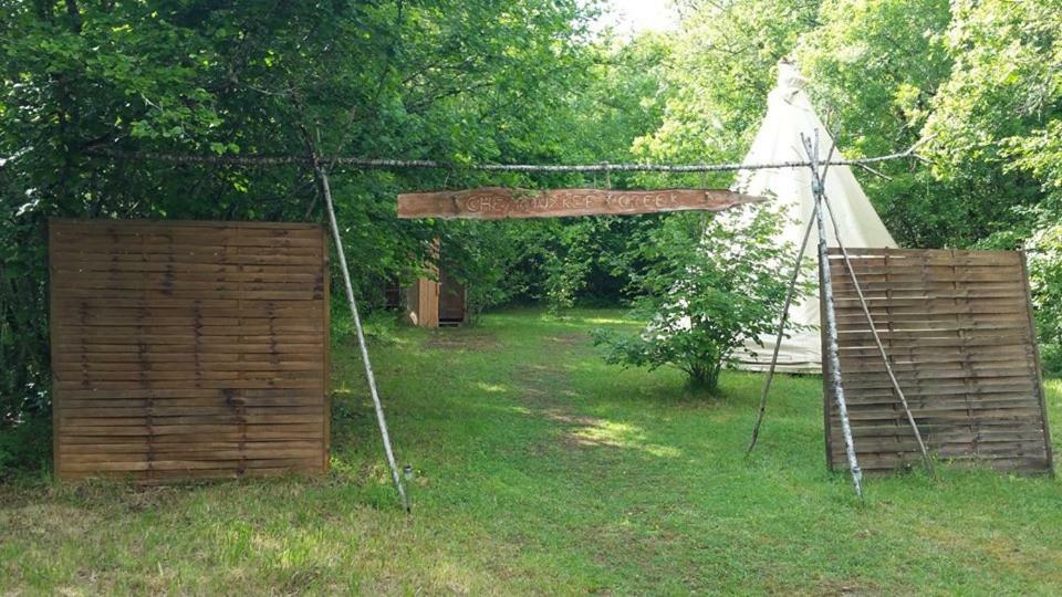 Le Domaine De La Genette Villa Paussac-et-Saint-Vivien Bagian luar foto